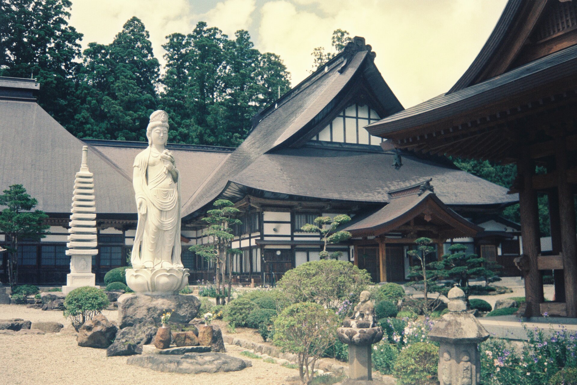 Chinese architecture Japanese architecture architect