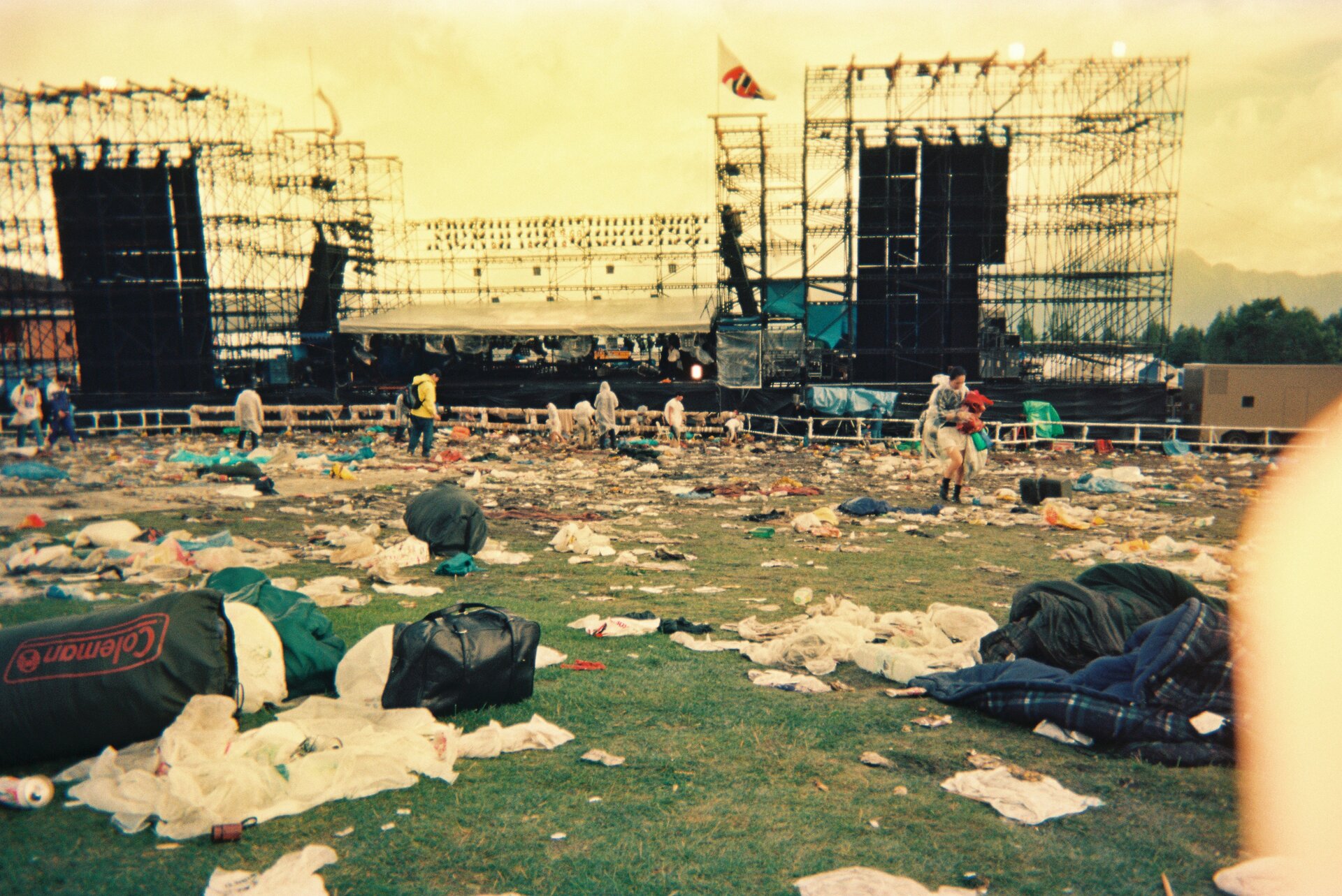 Crowd entertainment public event