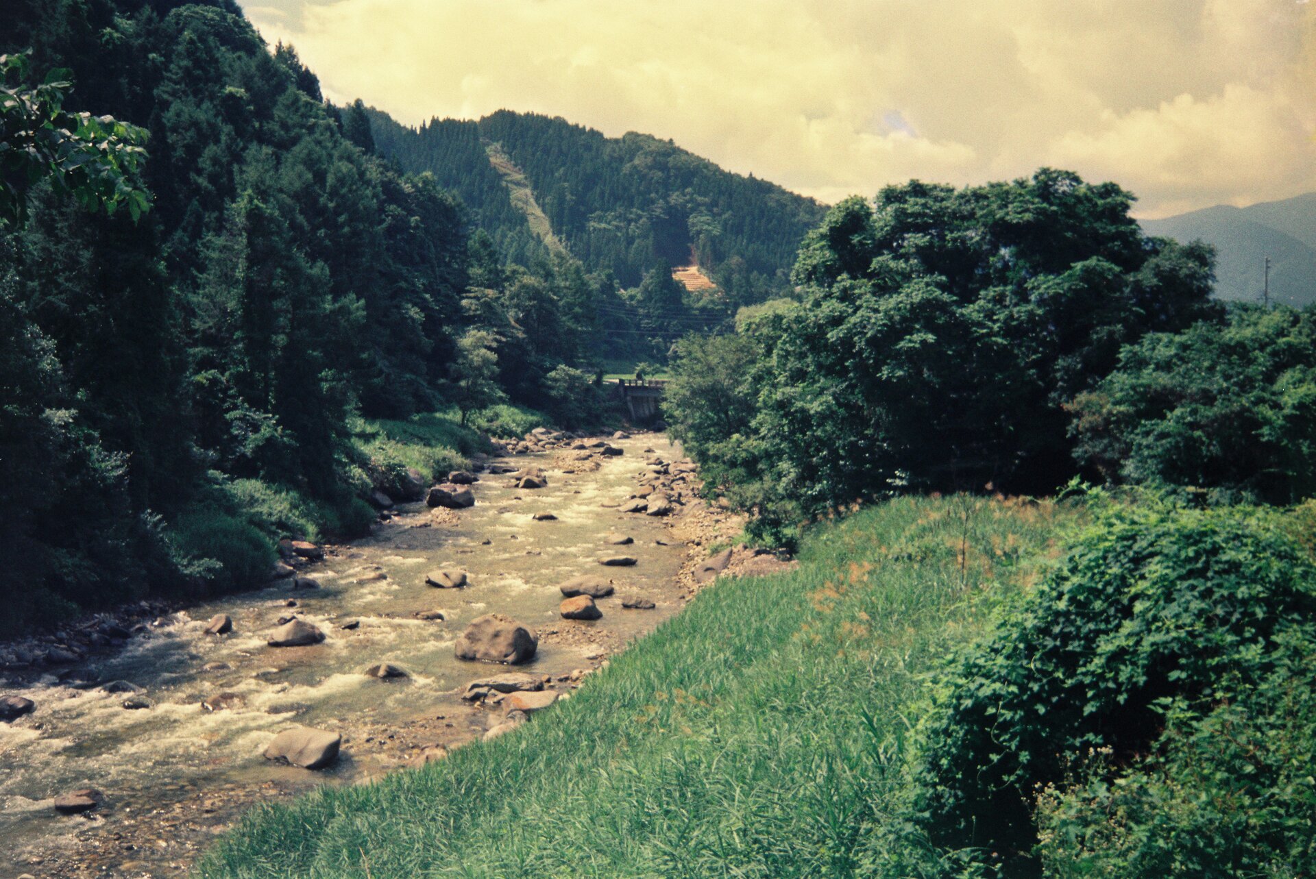 Green mountainous landforms natural landscape