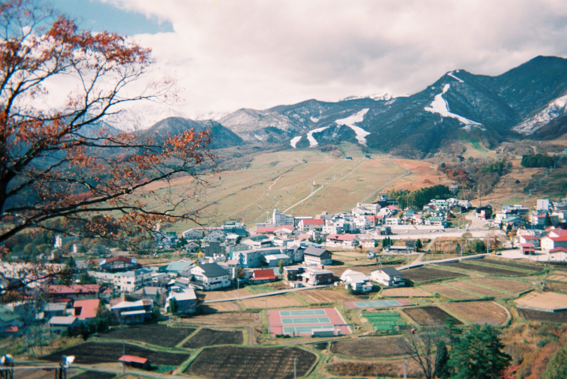Mountainous landforms mountain hill