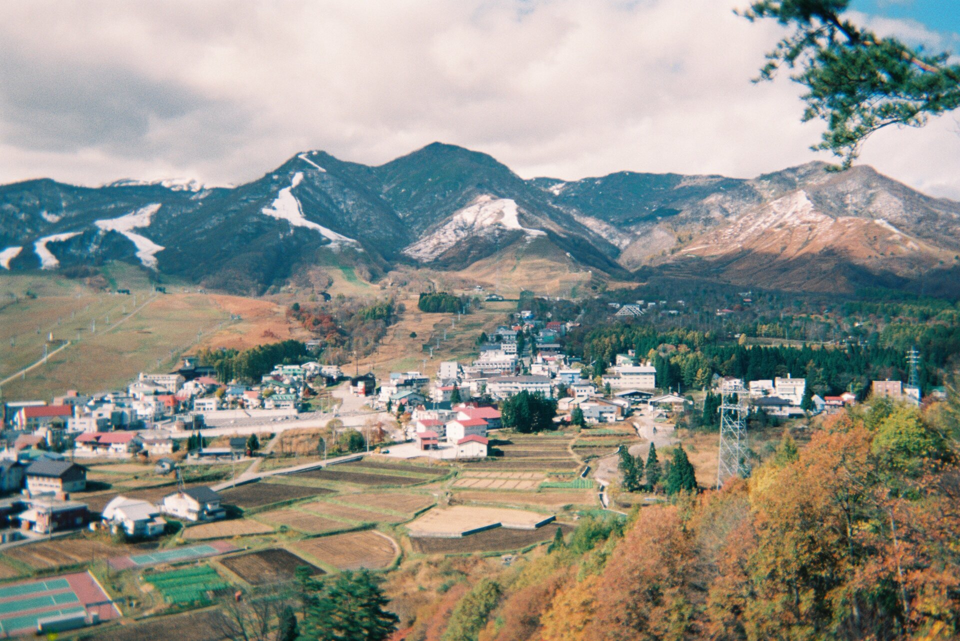 Mountainous landforms mountain hill