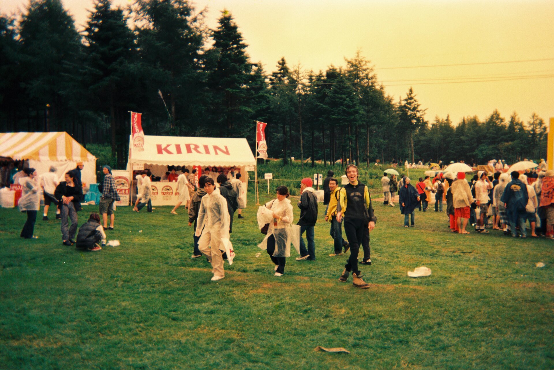 Recreation crowd leisure